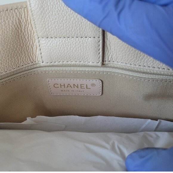 CHANEL Set Beige Tote and Insert - Picture 9 of 16